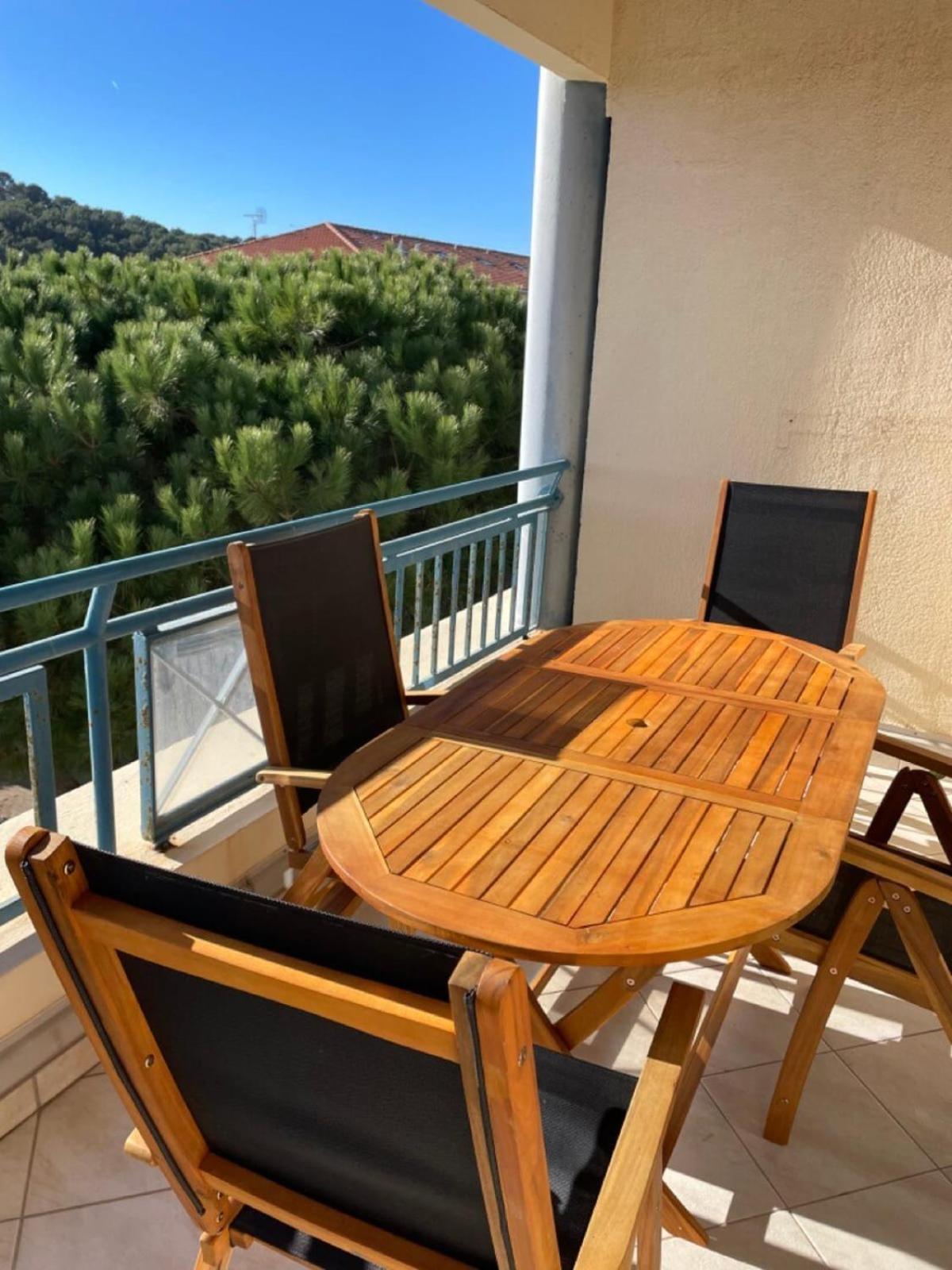דירות לה לבאנדו Domaine D'Azur - Renovated 1Br With Terrace Pool & Garage מראה חיצוני תמונה